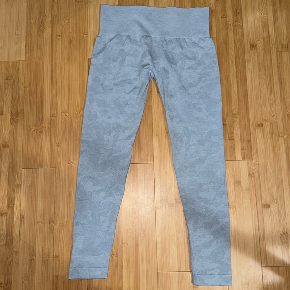 NVGTN Icy Blue Camo Seamless Leggings sz M
